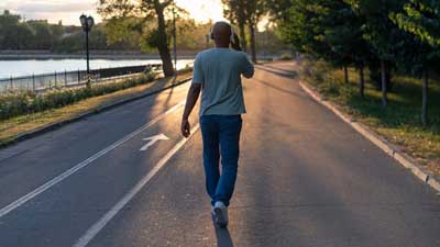 Power of Brisk Walking: Benefits and Mistakes to Avoid