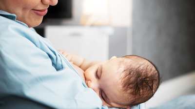 Are You Overfeeding Your Baby? Look Out For These Signs