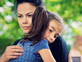 Single Parenting: Pros And Cons For Child Development