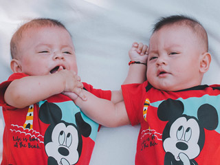 10 Surprising Facts About Twin Children Parents Must Know