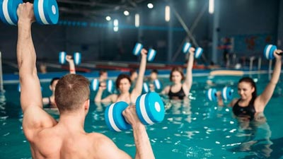 5 Pool Exercises For Weight Loss And Full Body Workout