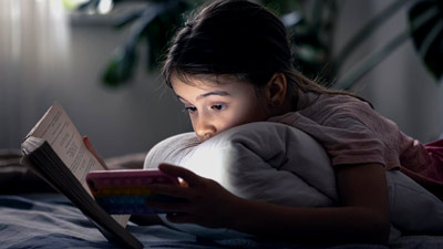 How To Gently Minimise Screen Time In Kids: Expert Shares Tips
