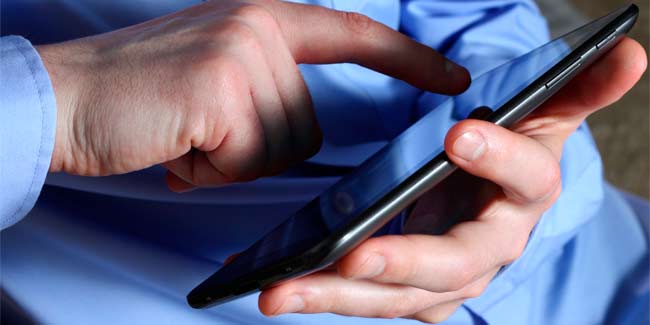 Tech-aided Lifestyle Linked with Dementia