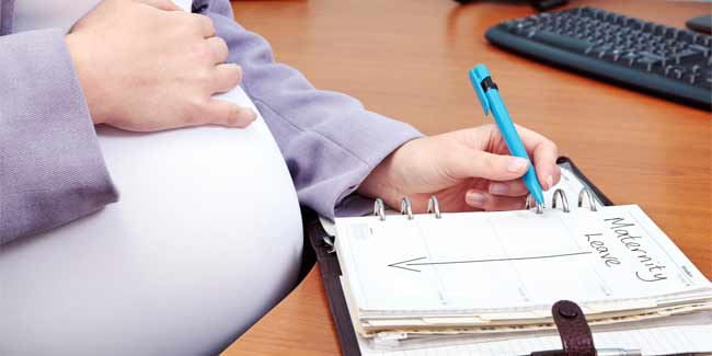 कामकाजी गर्भवती महिलाओं के लिए है मैटर्निटी लीव पालिसी