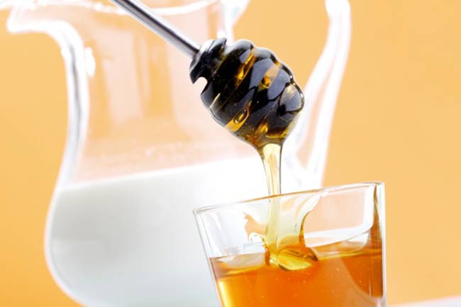 Milk Powder and Honey Pack