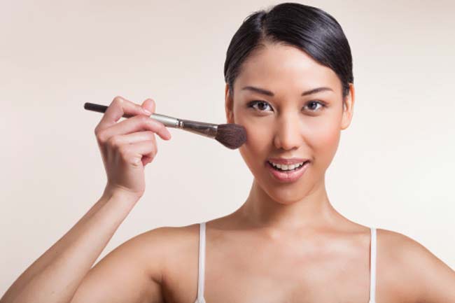 To Enhance Cheekbones