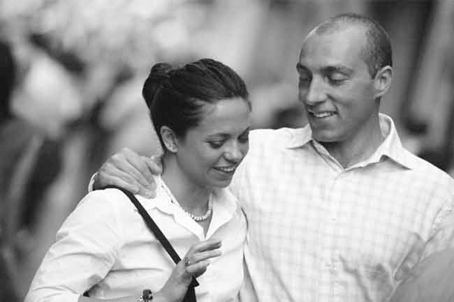 उनके काम के बारे में भी बात करें