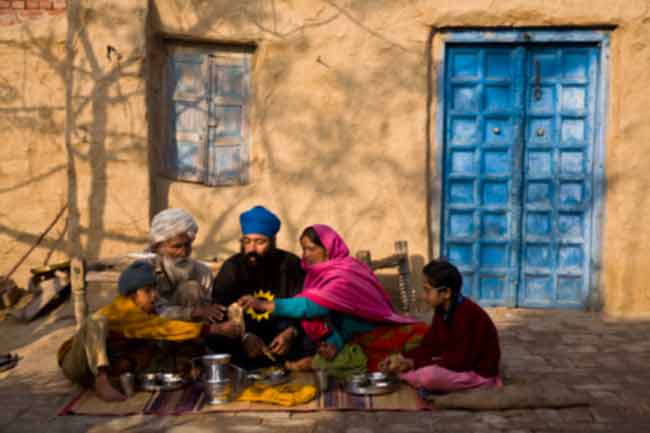 संबंध गहरे होते हैं