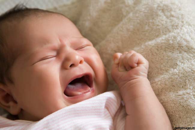 शिशुओं की मांसपेशियों में मरोड़ और सांस लेने में परेशानी