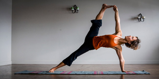 Vasisthasana, the Sage Pose for Weight Loss