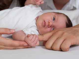 What are the Symptoms of Hydranencephaly