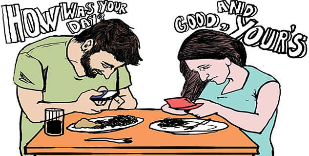 सोशल नेटवर्किंग की लत Move You Away From Loved Ones in Hindi