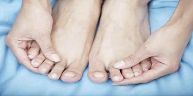डायबिटीज: सर्दियों में इन 5 तरीकों से करें पैरों की देखभाल