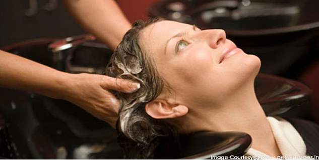 Dandruff in Hindi
