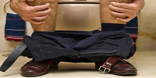 पाइल्स से परेशान Piles Problem in Hindi