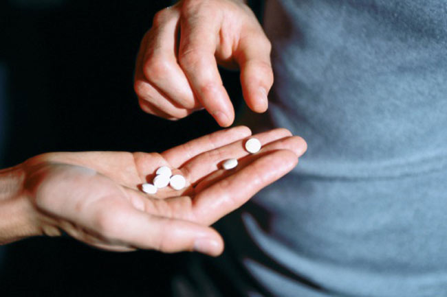एम्फिटेमिन्स (amphetamine)