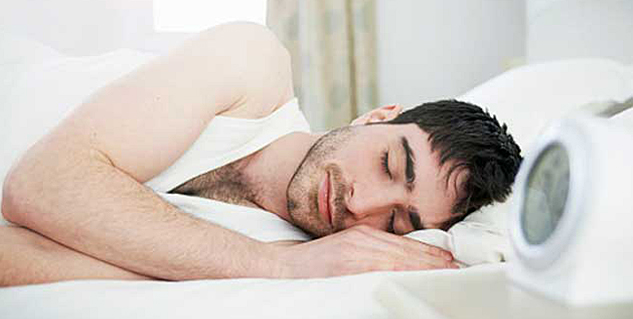 सोते वक्त शरीर अजीब काम  Bizarre Things While You Sleep in Hindi