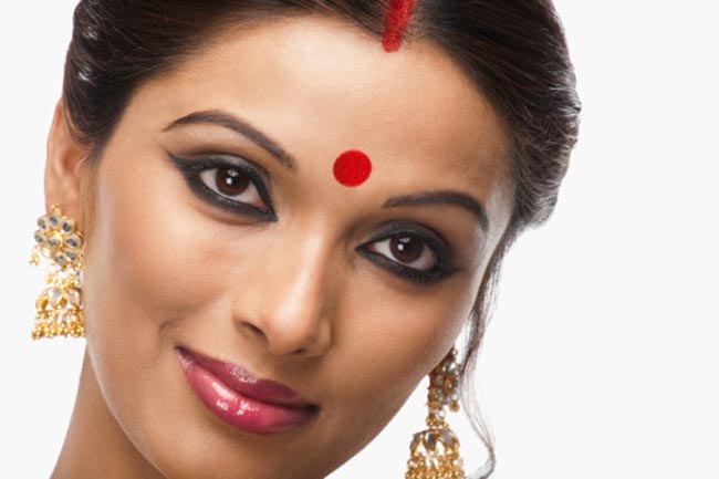 फैलने से बचाए काजल