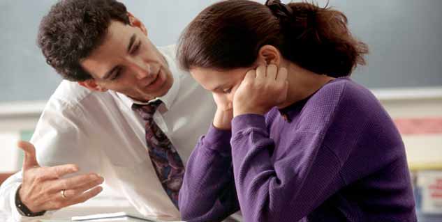 तनावग्रस्त व्यक्ति Depressed Person in Hindi