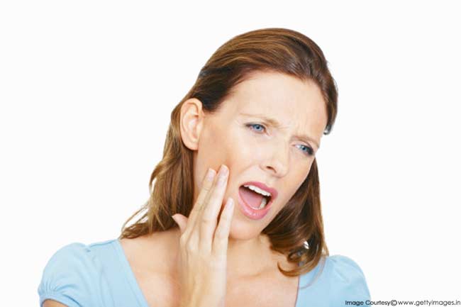 मसूड़े का दर्द