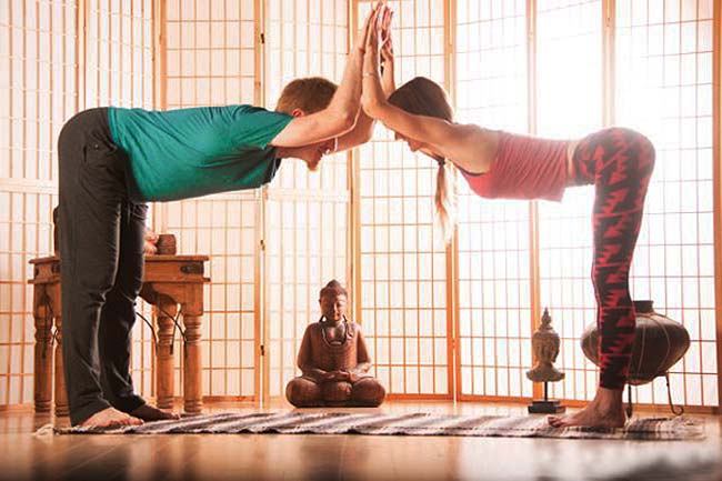 टैंपल पोज़ (Temple pose)