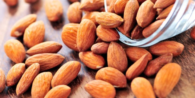 बादाम almond