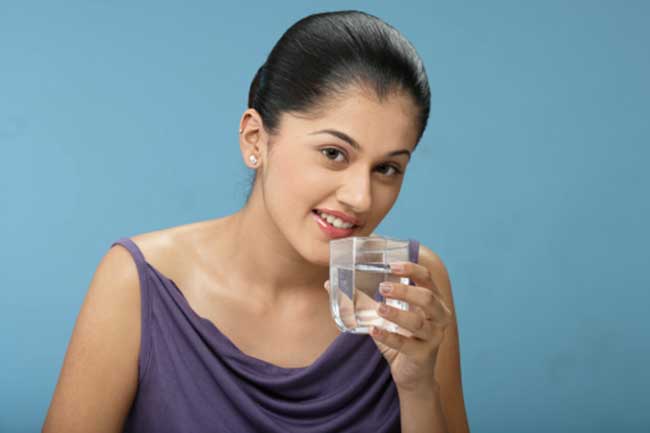 पानी से पाएं खूबसूरती