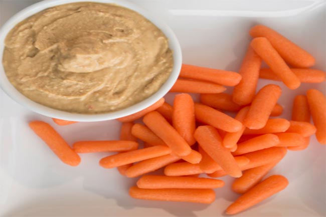 गाज़र और शहद का मास्क (Carrot & honey winter mask)