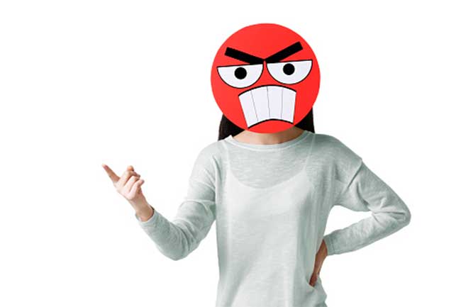 जिद्दी होना बेवकूफी