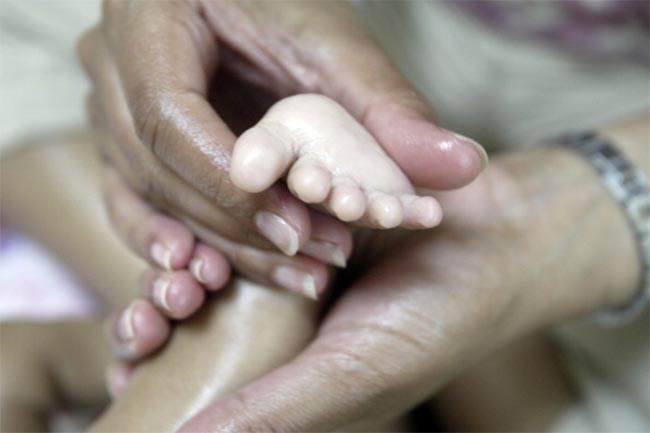 संवेदनशील त्वचा वाले शिशु के लिये मसाज ऑयल