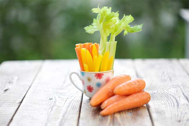 Eat crunchy vegetables and fruits