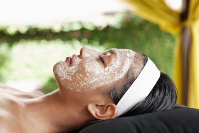 सौंदर्य निखारने के लिये करें इस्तेमाल