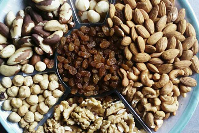 ब्रेकफास्ट- दो हिस्सों में