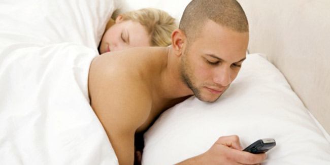 Signs Your Partner is Sleeping With Someone Else