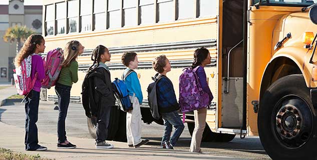 स्कूल का भारी बैग heavy school bag in hindi
