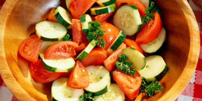 Know how cucumber and tomato salad can help you lose weight