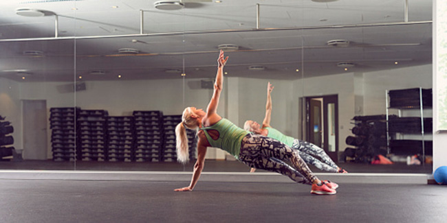 7 upper back exercises can give you strong