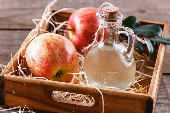Apple cider vinegar to control high levels of uric acid