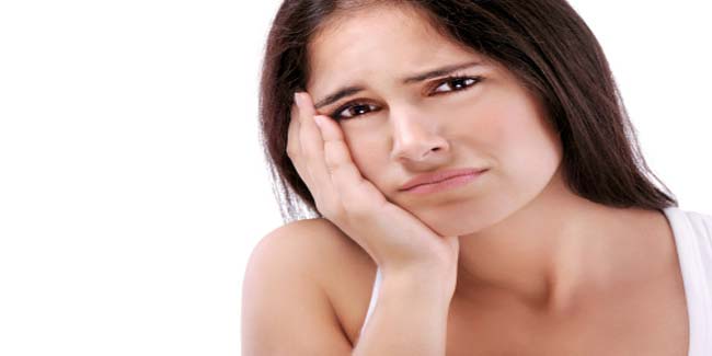 क्या होता है जब आप गलती से निगल जाते हैं चुइंग गम?