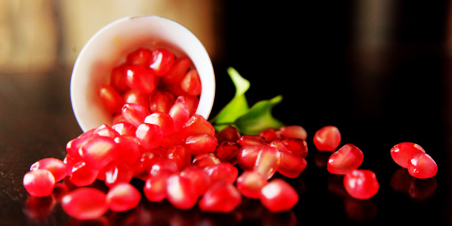 Try pomegranate to cleanse your arteries naturally