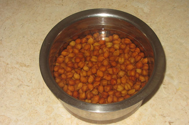 बादाम से ज्यादा फायदेमंद है भीगे चने