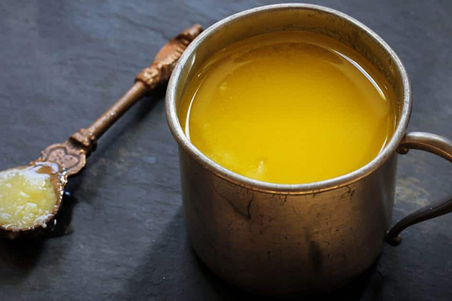 निप्पल पर लगाएं घी