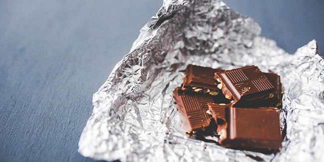 Good news for all the chocoholics! Eating chocolates wards off diseases