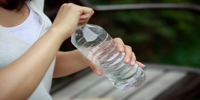सेहत के लिए बहुत खतरनाक है प्लॉस्टिक, जानें इसके नुकसान के बारे में