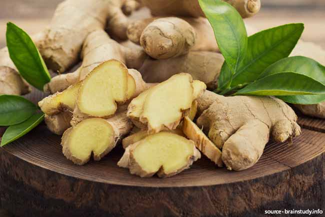 3. अदरक (Ginger)