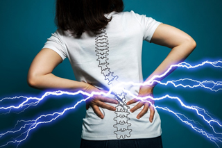 स्पाइन को हेल्दी और मजबूत बनाने के लिए करें इन 9 फूड्स का सेवन