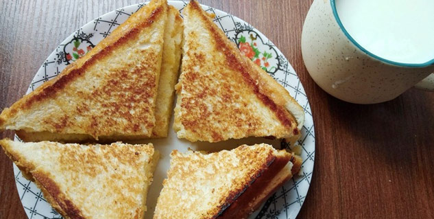 Inside1breadinbreakfast