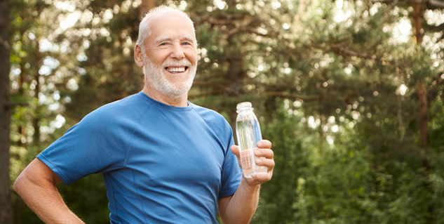 Benefits-of-Drinking-Water-in-Glass-Bottle