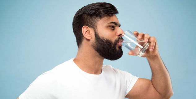 Benefits-of-Drinking-Water-in-Glass-Bottle