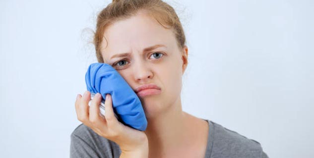 cheeks swelling causes